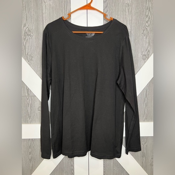 Time and Tru Tops - D18.02 New Time & True Black Long Sleeve VNeck XXXL